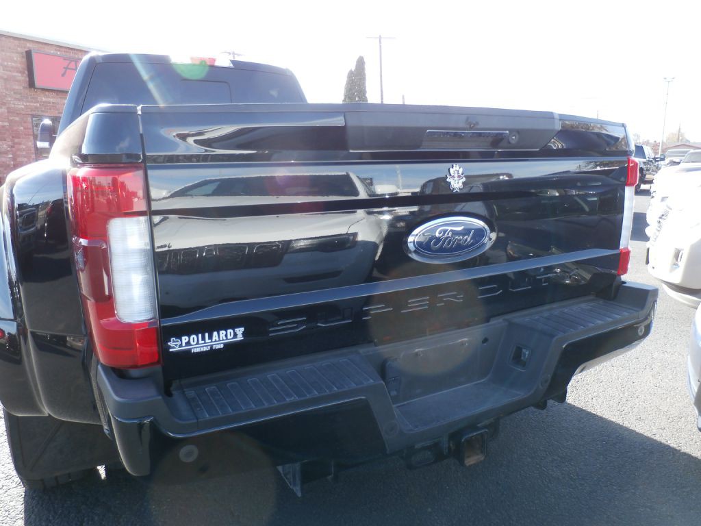 2017 Ford F-350 Image 4