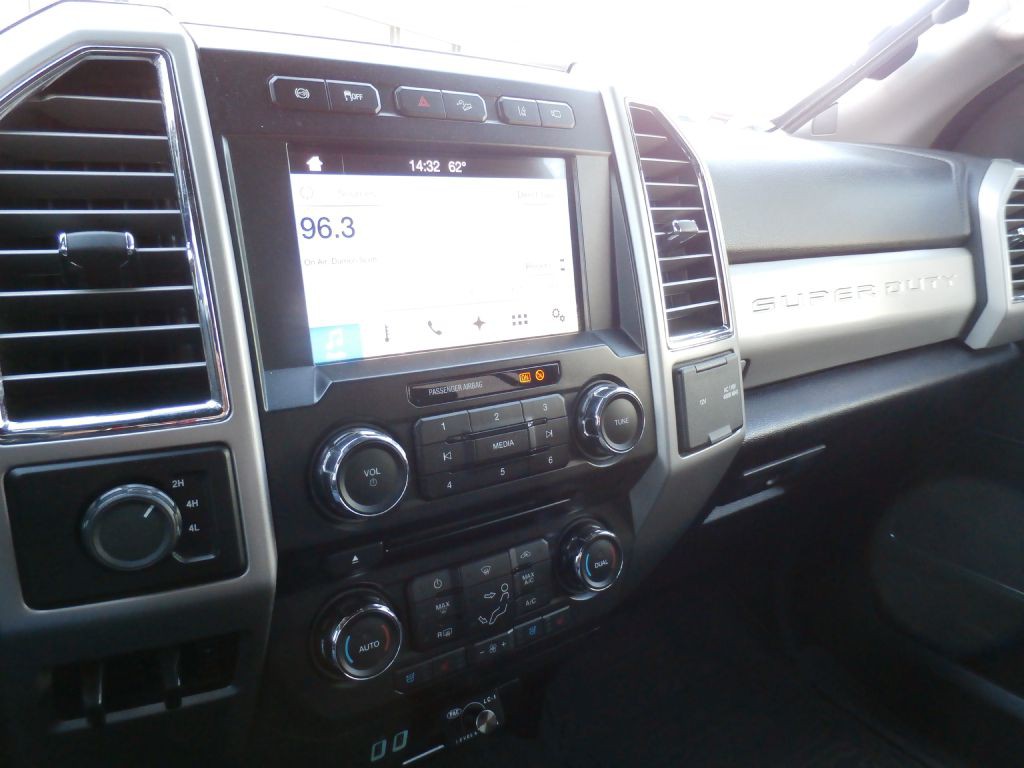 2017 Ford F-350 Image 8
