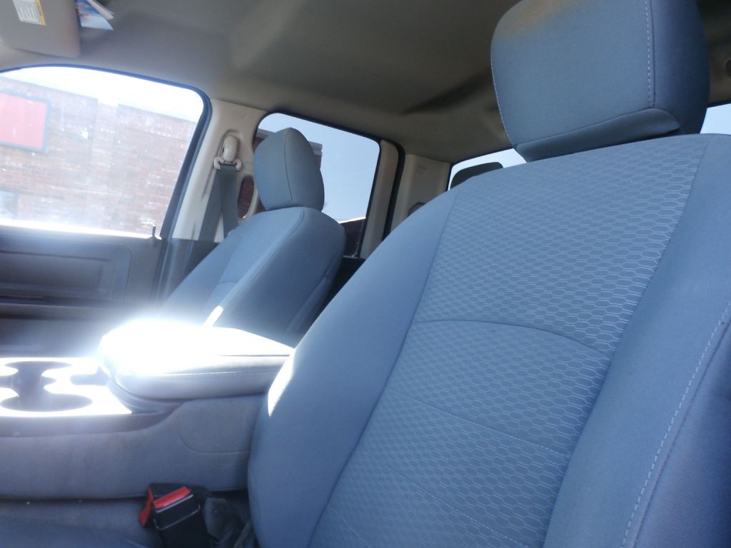 2019 RAM 1500 Image 7