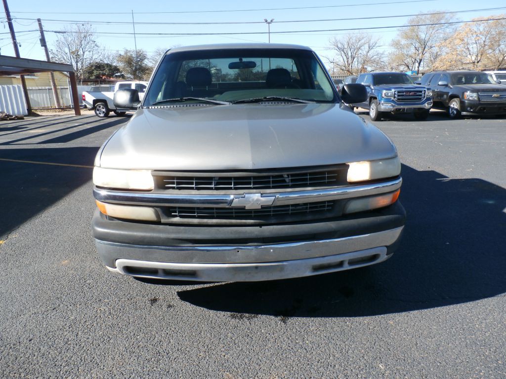 2000 Chevrolet Silverado 1500 Image 2