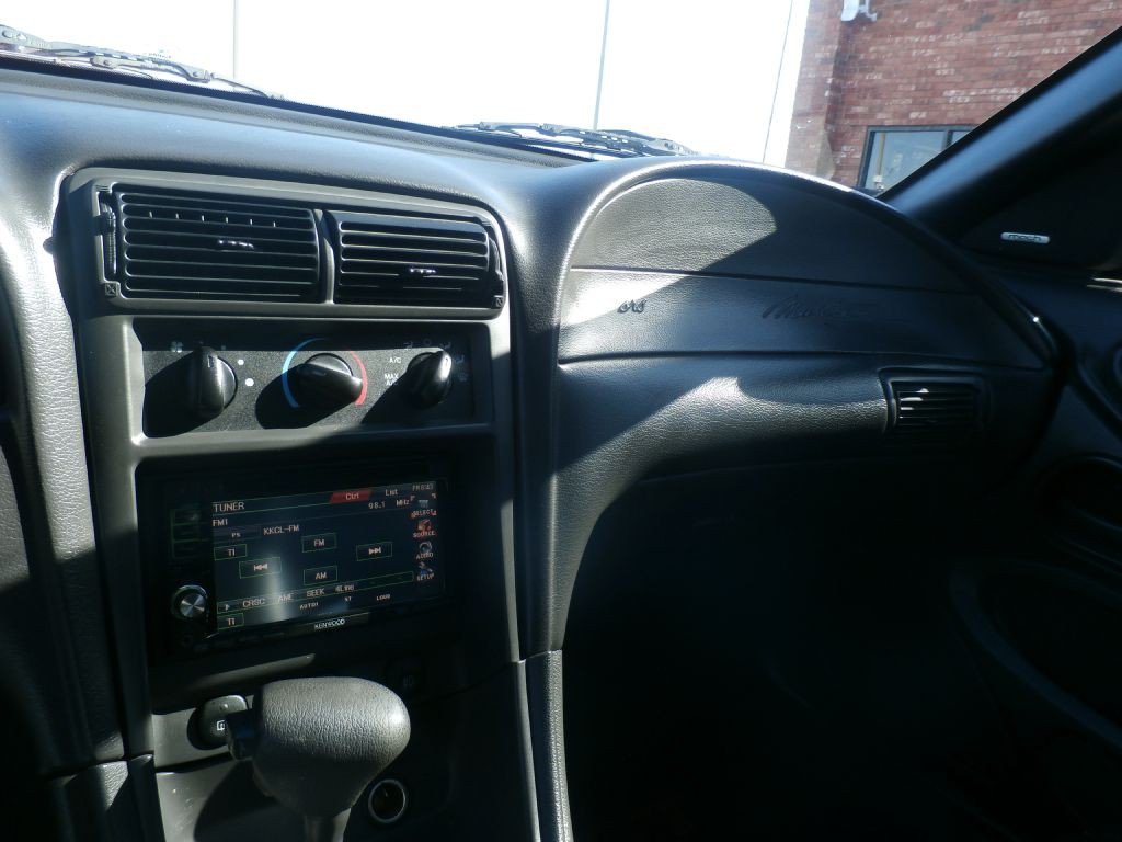 2002 Ford Mustang Image 8