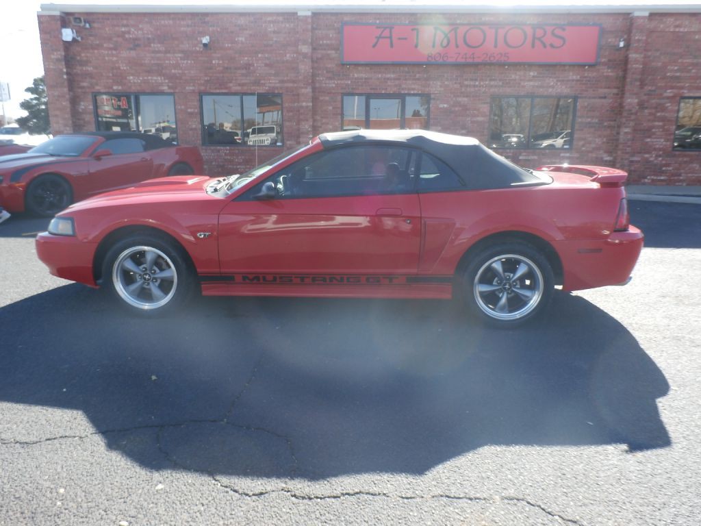 2002 Ford Mustang Image 3