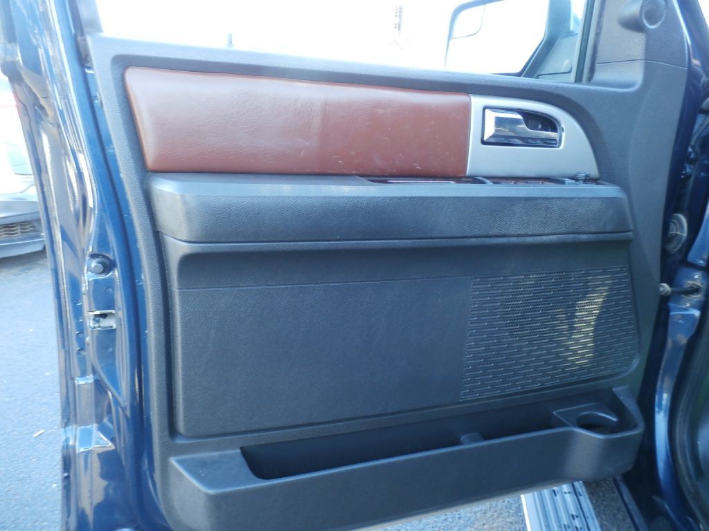 2013 Ford Expedition Image 8