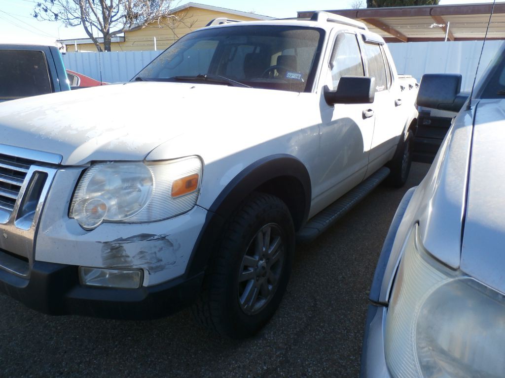 2010 Ford Explorer Image 4