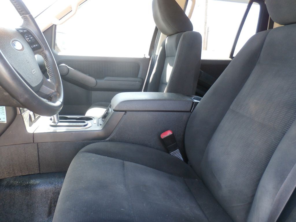 2010 Ford Explorer Image 7