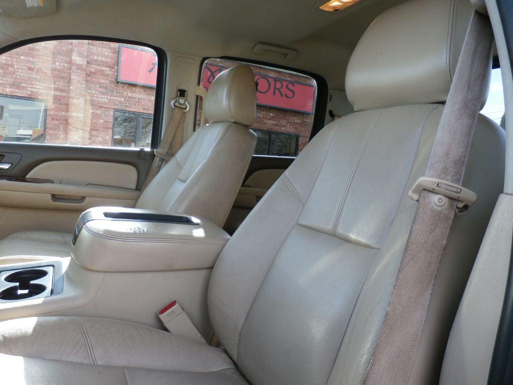 2007 GMC Sierra Image 8