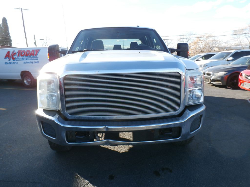 2011 Ford F-350 Image 2