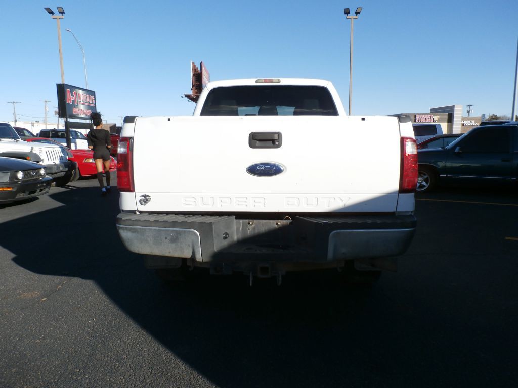 2011 Ford F-350 Image 4