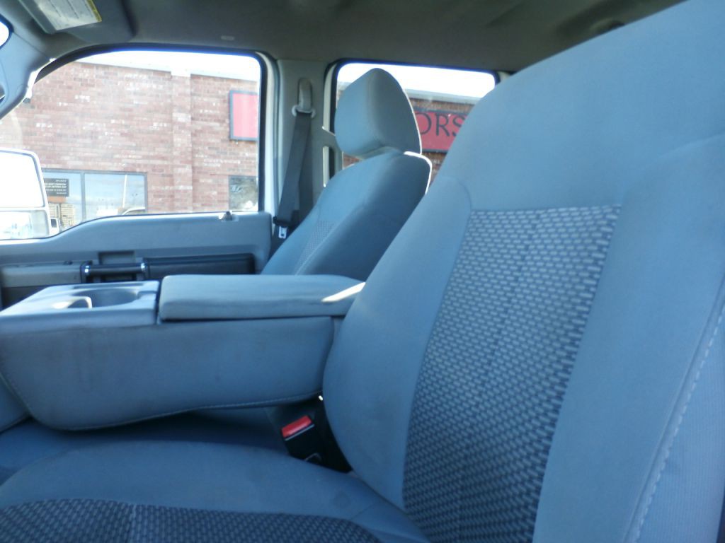 2011 Ford F-350 Image 7