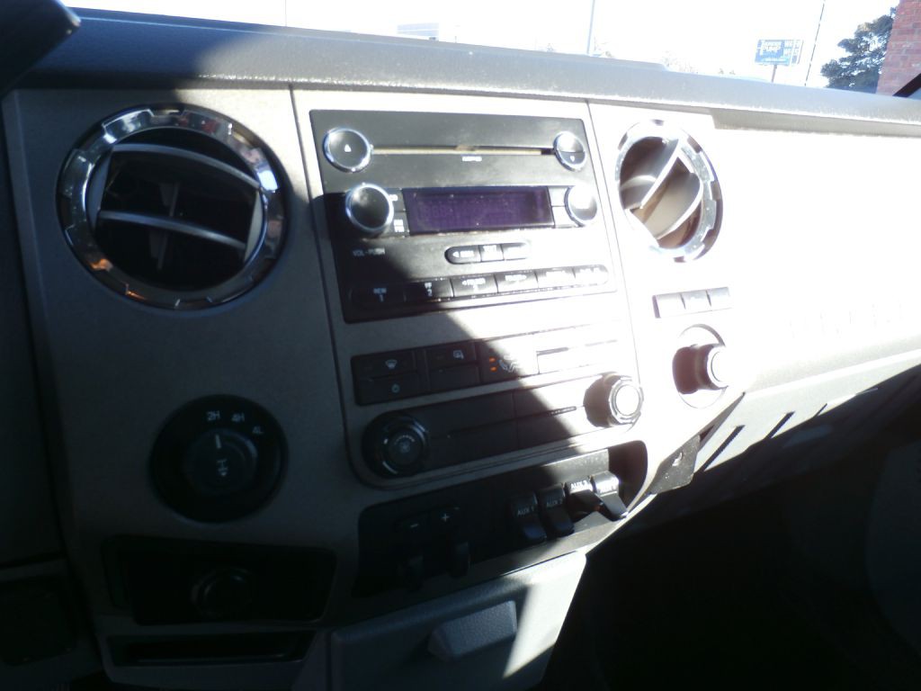 2011 Ford F-350 Image 8