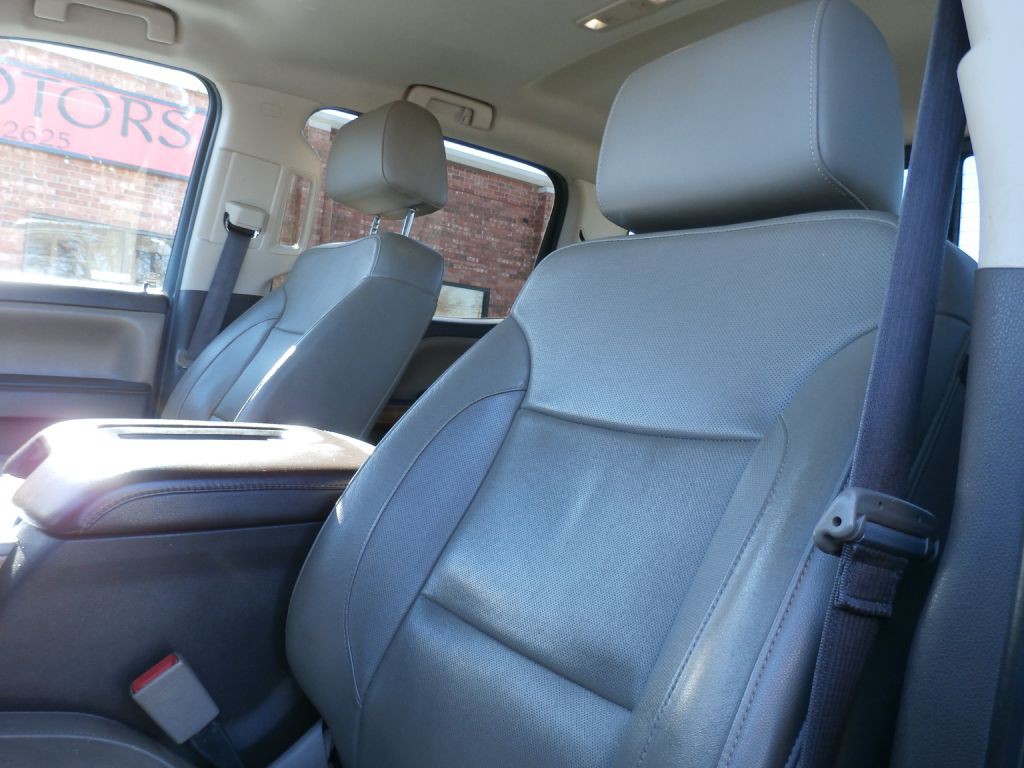 2017 GMC Sierra Image 7