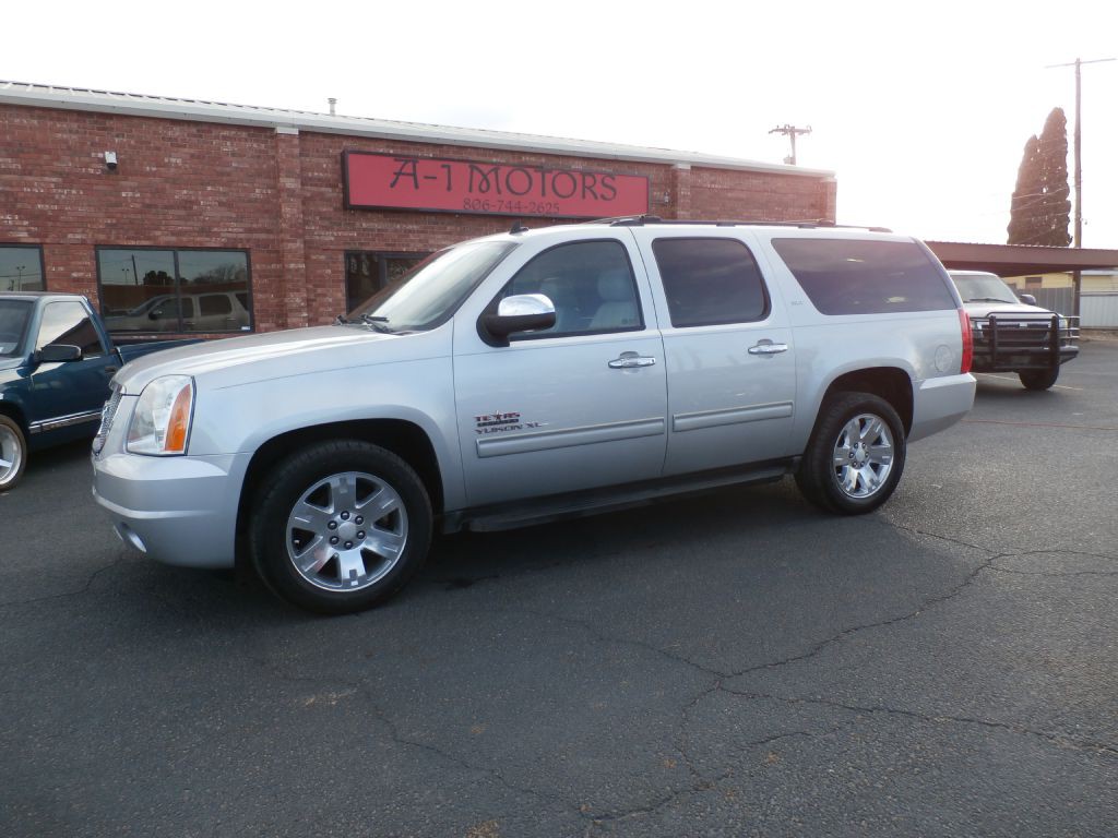 2012 GMC Yukon Image 3