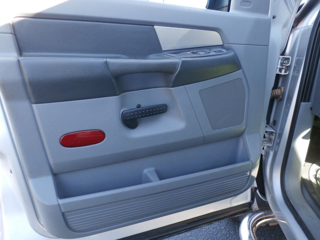 2007 Dodge Ram 3500 Image 6