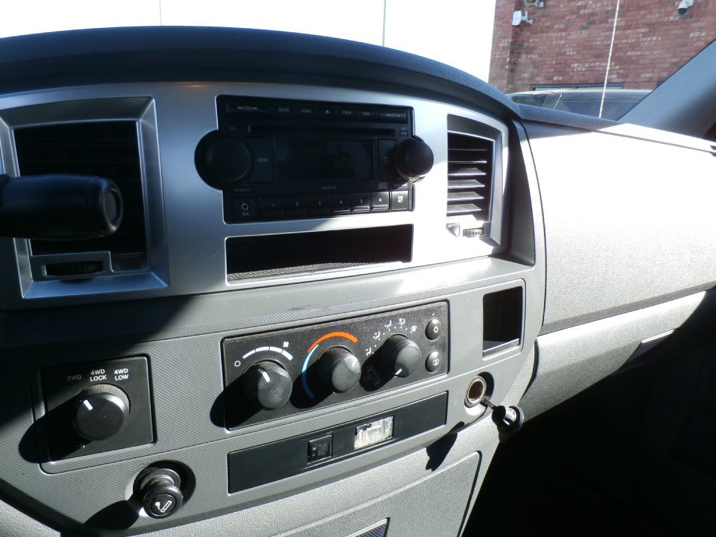 2007 Dodge Ram 3500 Image 8