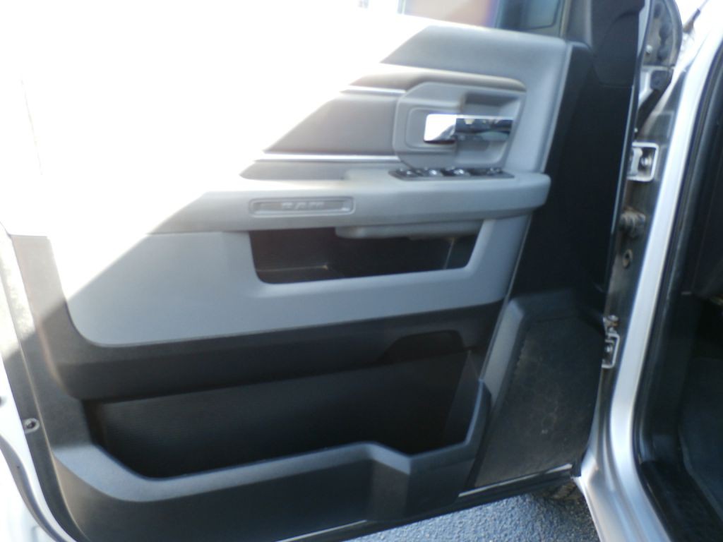 2014 RAM 1500 Image 6