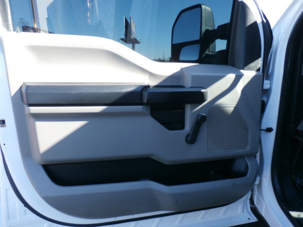 2017 Ford F-350 Image 5