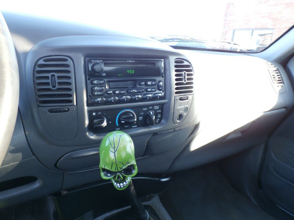 2003 Ford F-150 Image 7