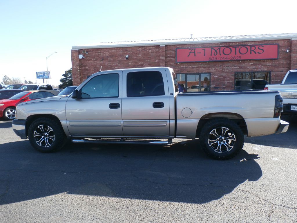 2005 Chevrolet Silverado 1500 Image 3