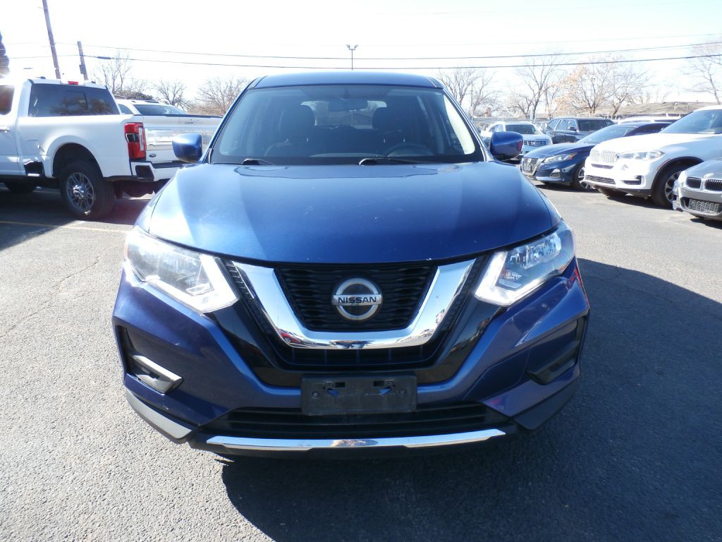 2018 Nissan Rogue Image 2