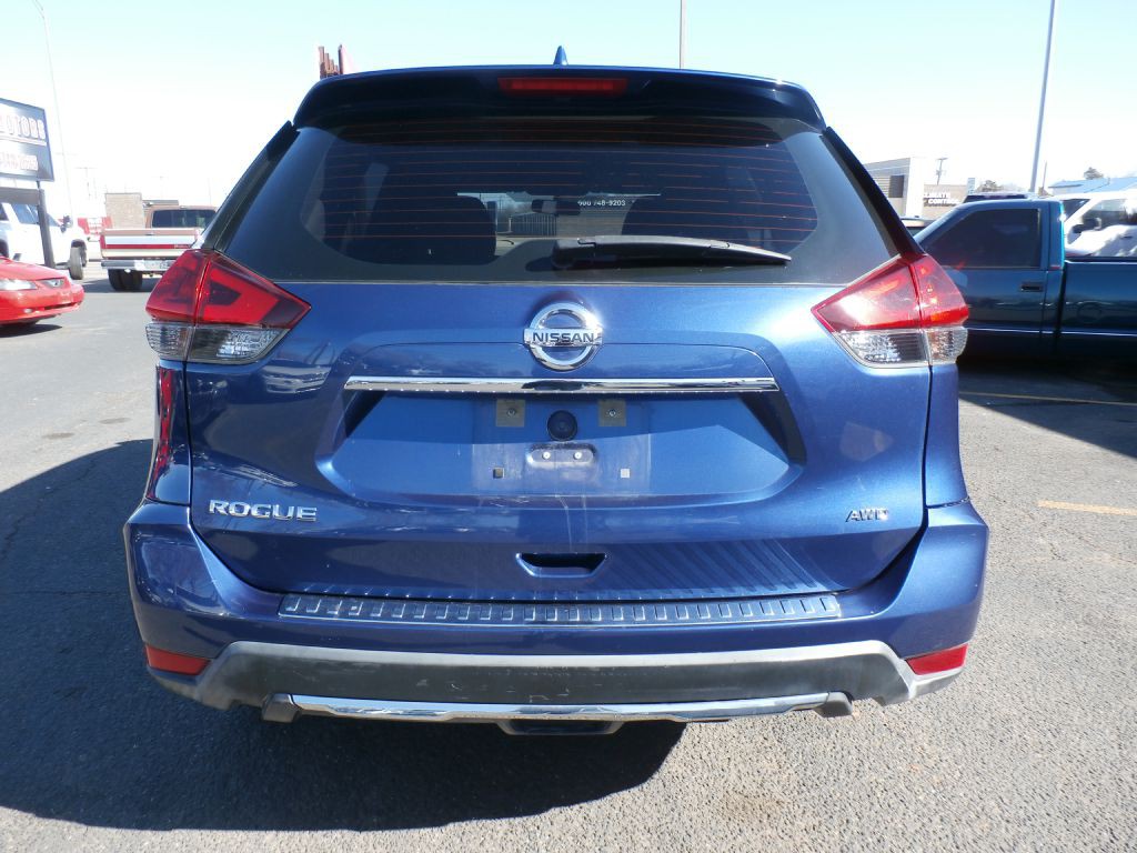 2018 Nissan Rogue Image 4