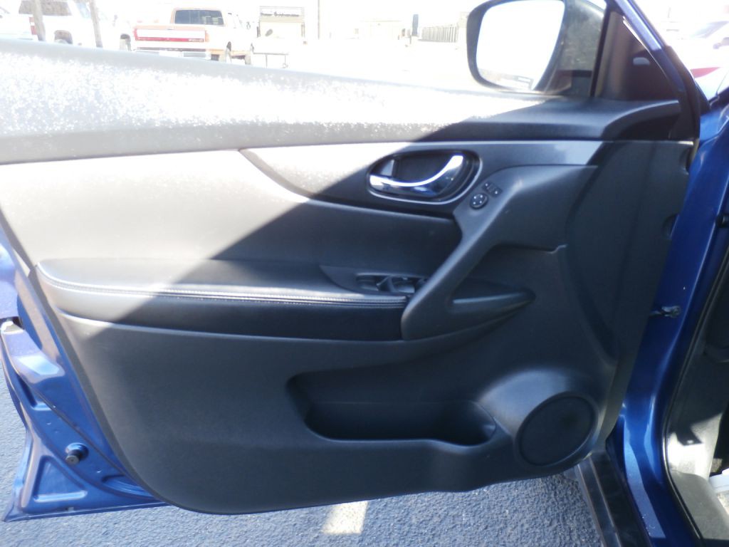 2018 Nissan Rogue Image 7