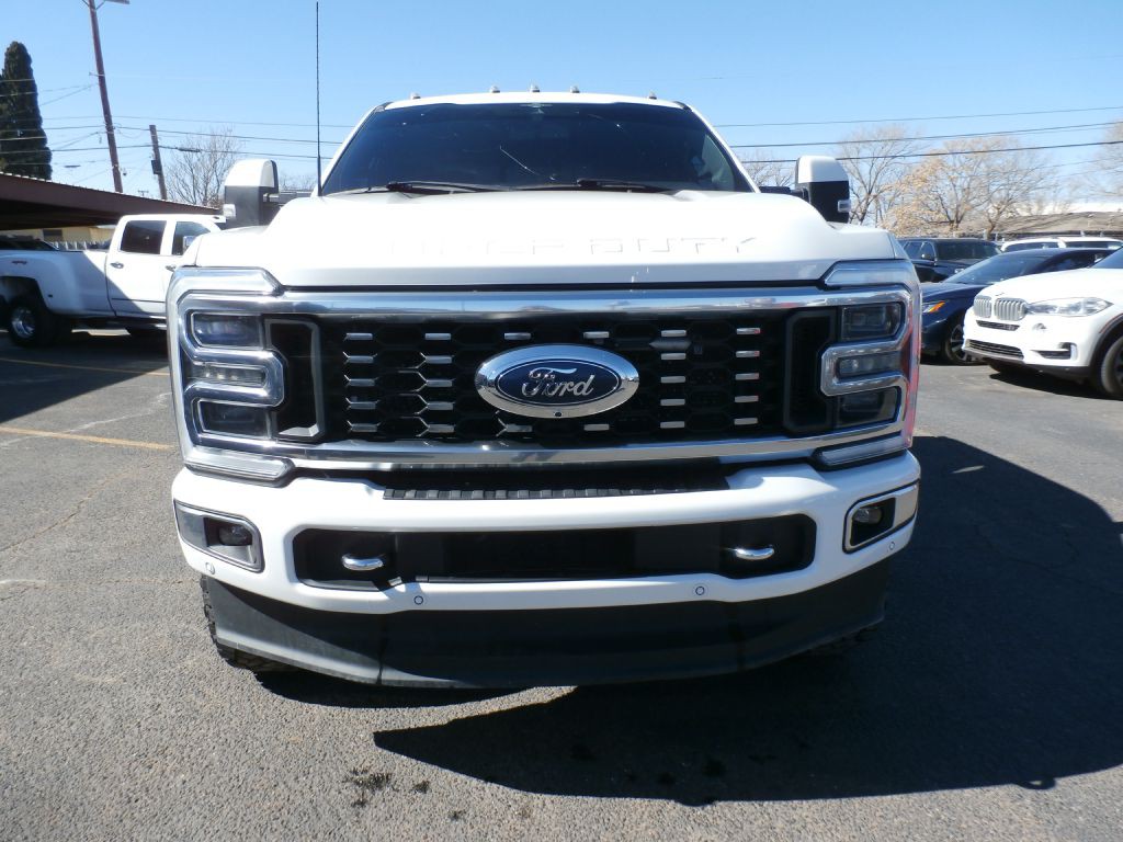 2023 Ford F-350 Image 2