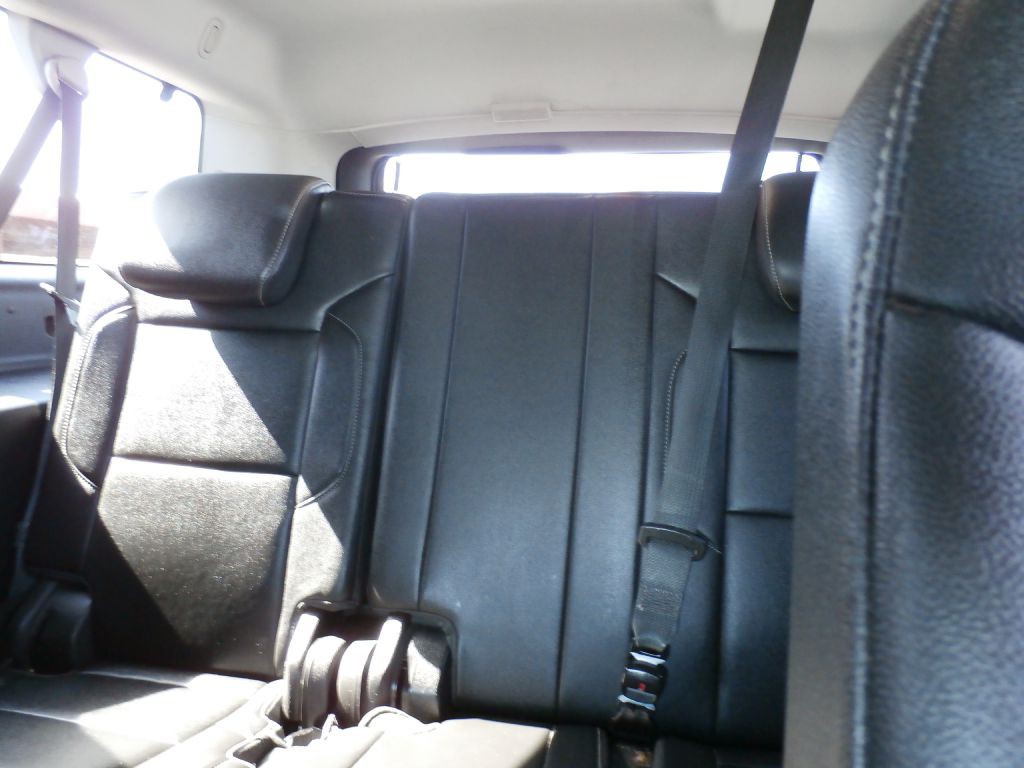 2018 Chevrolet Suburban Image 6