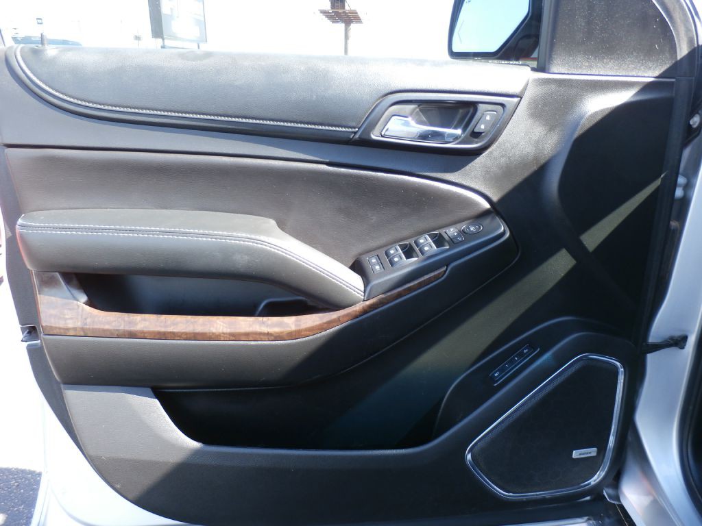 2018 Chevrolet Suburban Image 9