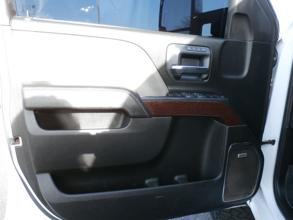 2018 GMC Sierra Image 6