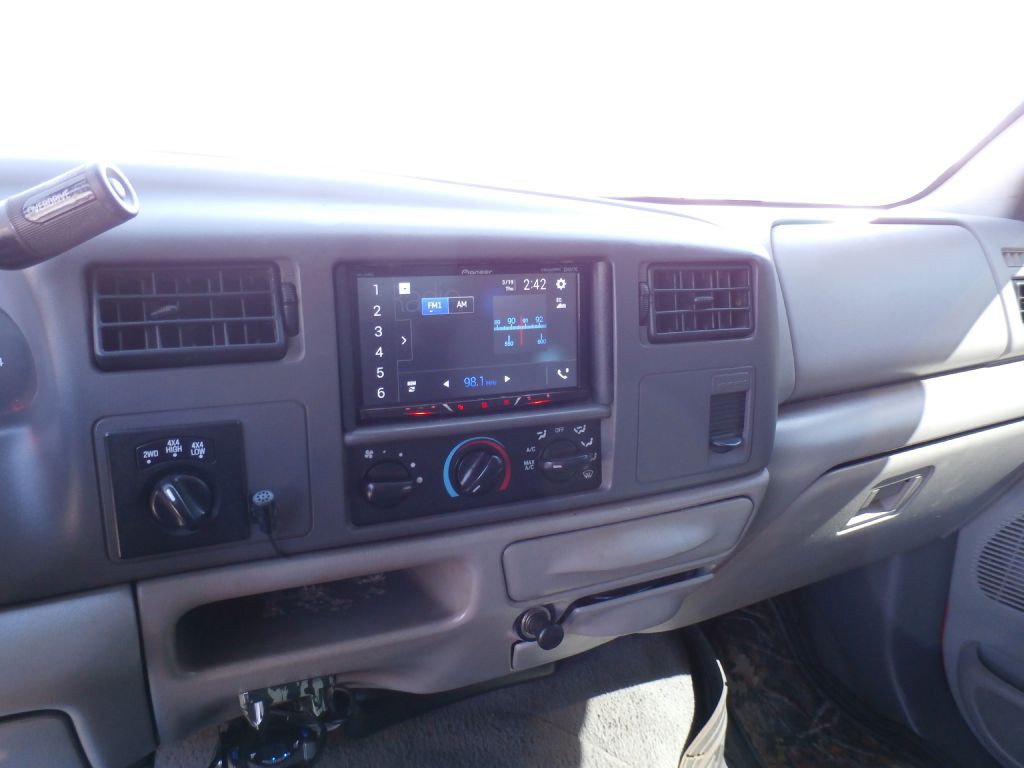 1999 Ford F-250 Image 8