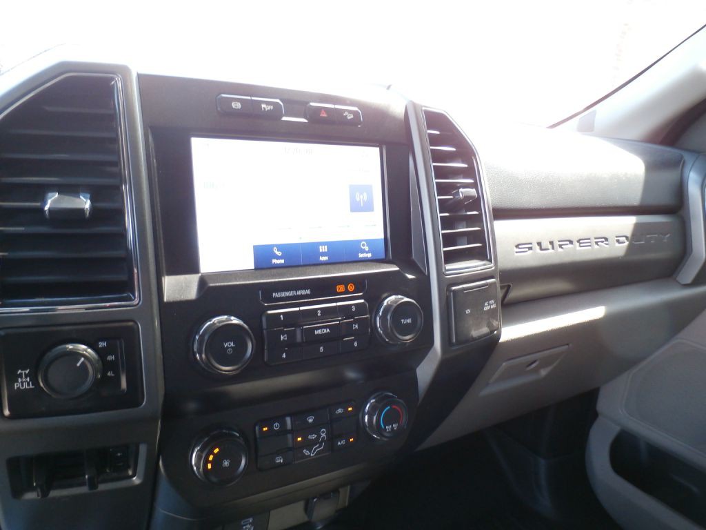 2021 Ford F-250 Image 8