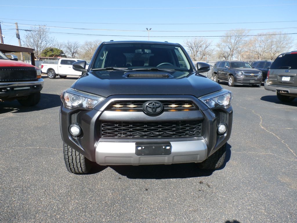 2018 Toyota 4Runner Image 2