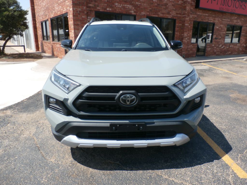2019 Toyota Rav4 Image 2