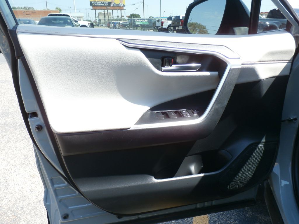 2019 Toyota Rav4 Image 6
