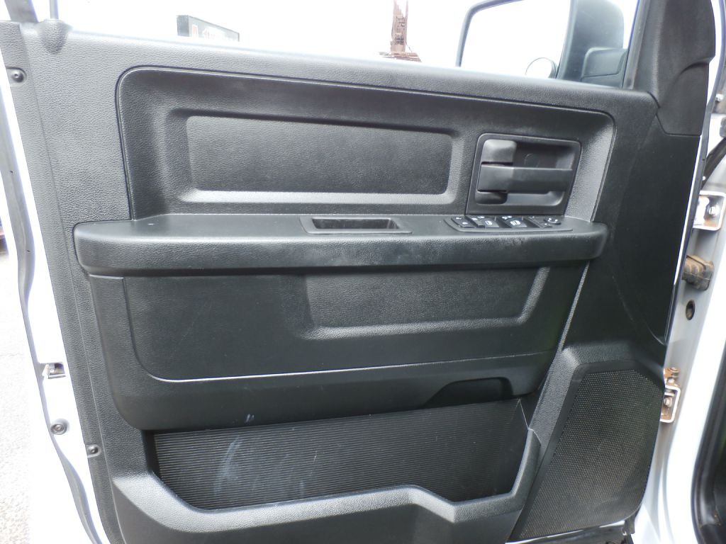 2018 RAM 1500 Image 6