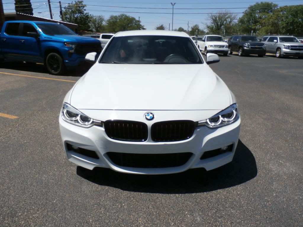 2018 BMW 3 Series Image 2