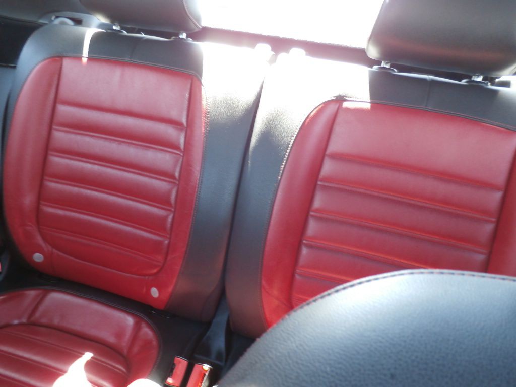 2014 Volkswagen Beetle Image 6