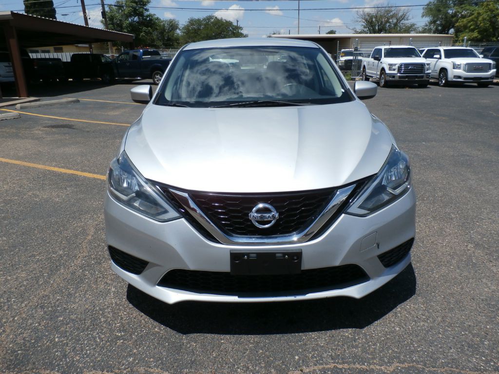 2017 Nissan Sentra Image 2