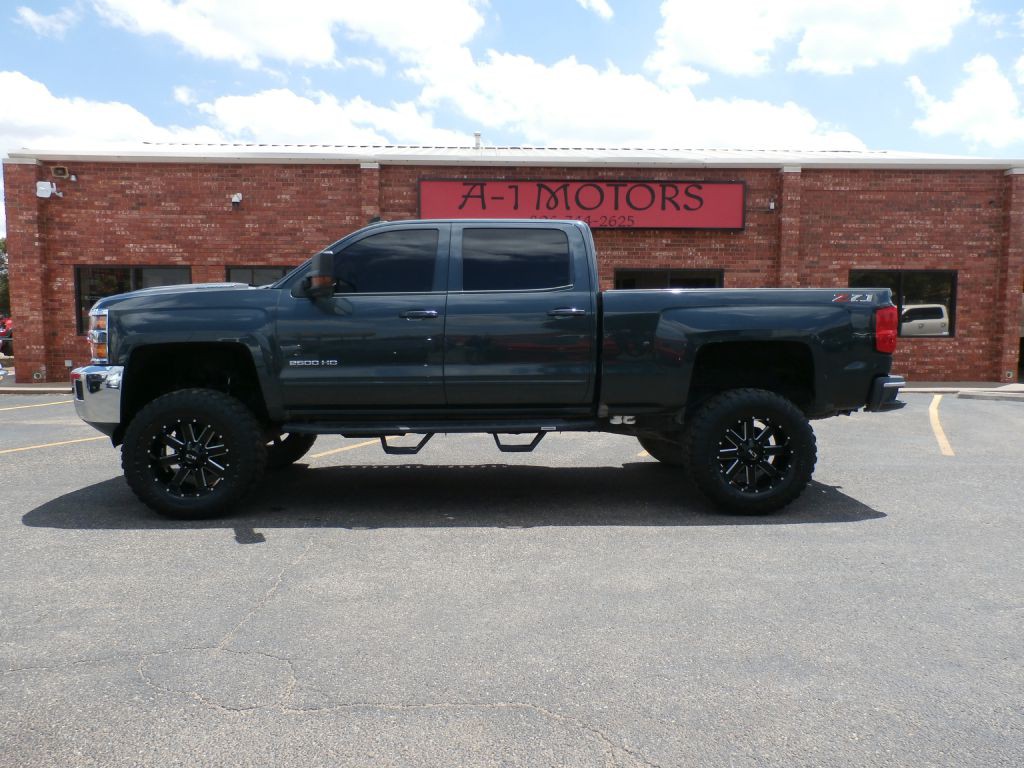 2018 Chevrolet Silverado 1500 Image 3