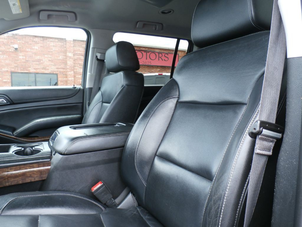 2017 Chevrolet Suburban Image 9