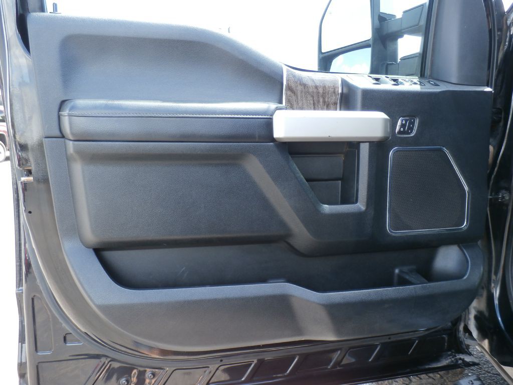 2017 Ford F-250 Image 6