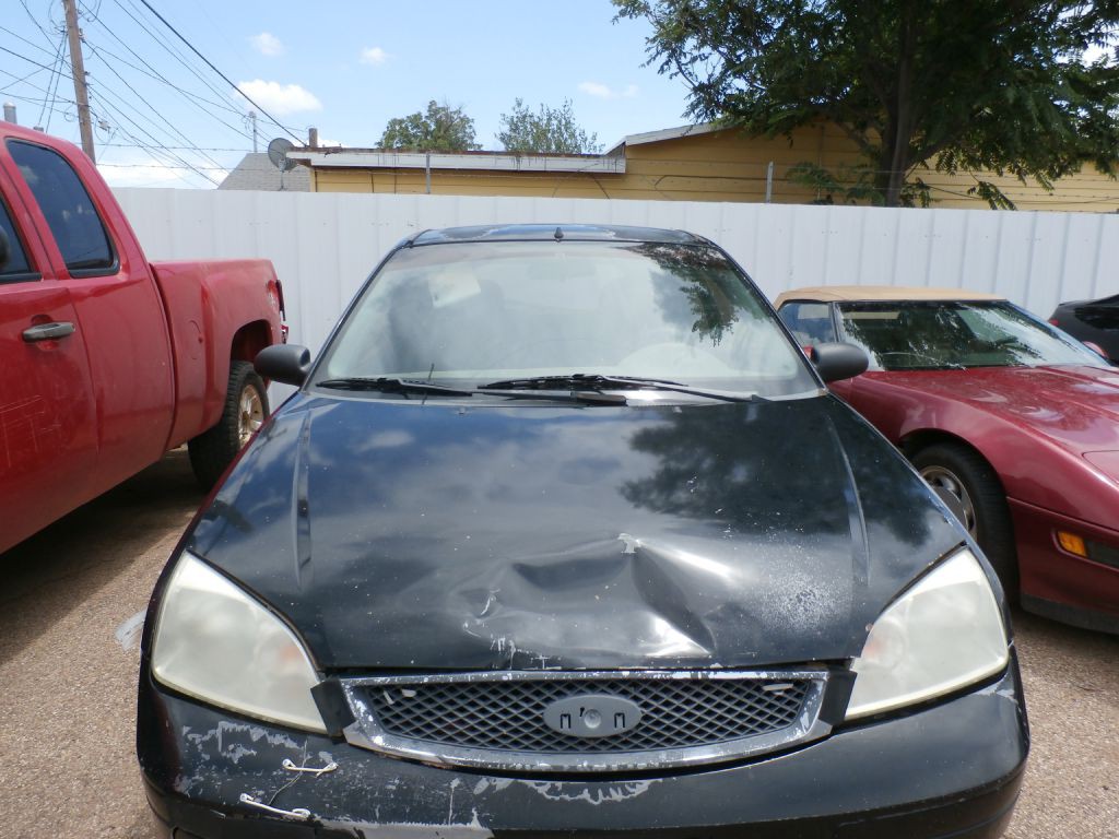 2005 Ford Focus Image 2