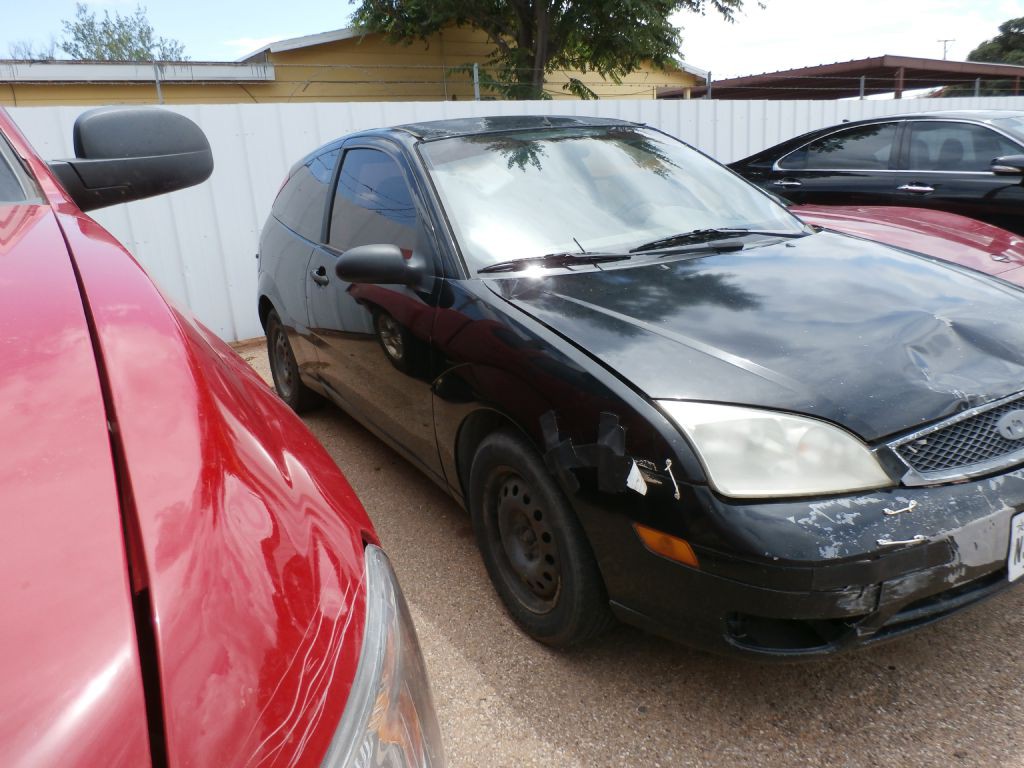 2005 Ford Focus Image 3