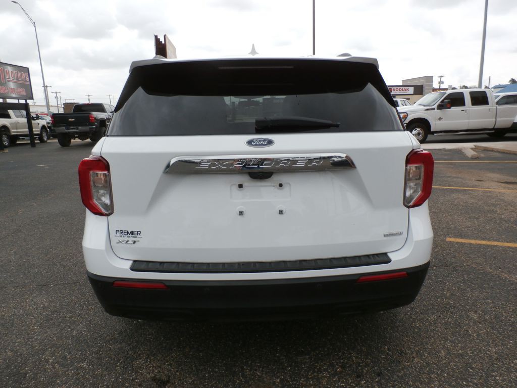 2020 Ford Explorer Image 4