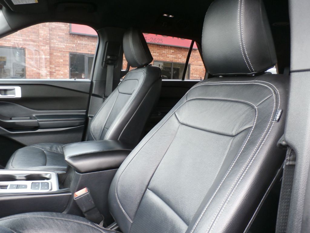 2020 Ford Explorer Image 8