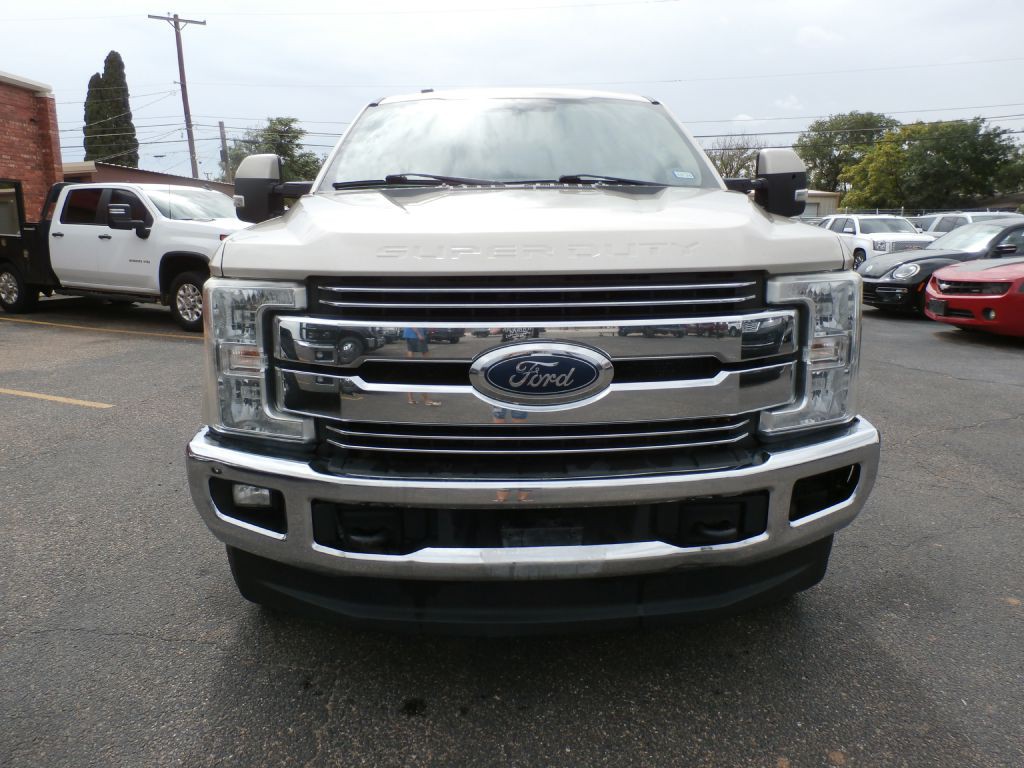 2017 Ford F-250 Image 2