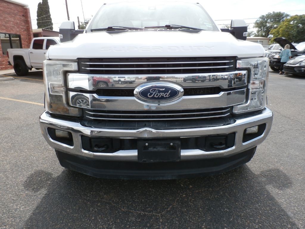 2017 Ford F-250 Image 2
