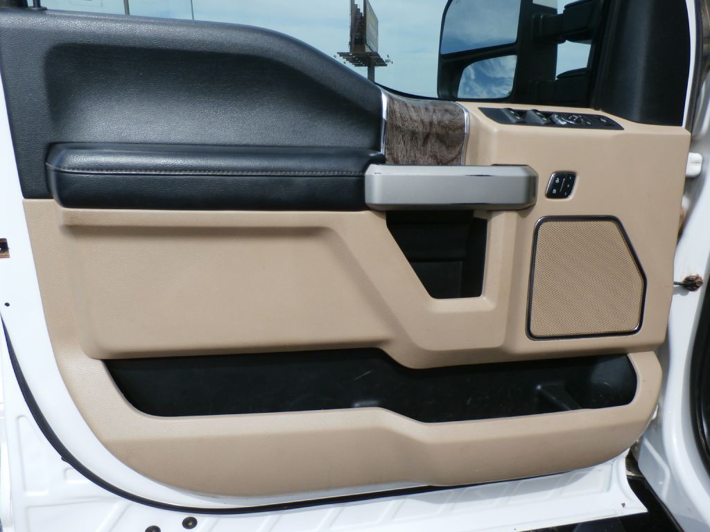 2017 Ford F-250 Image 6