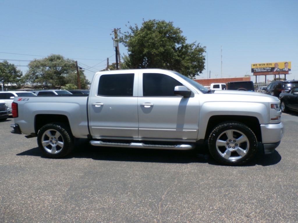 2018 Chevrolet Silverado 1500 Image 1