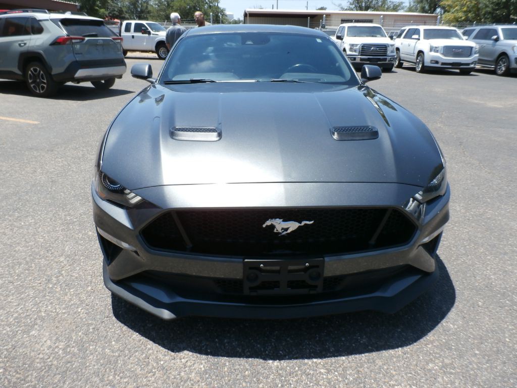 2020 Ford Mustang Image 2